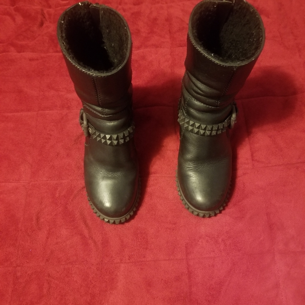 BLack FENDI black leather winter ankle boots Size 36 1/2 - Picture 2 of 10